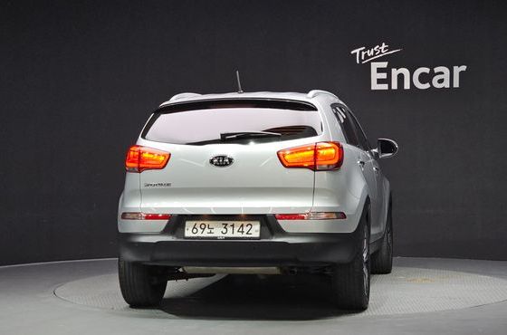 Kia Sportage Diesel 2WD Prestige — пробег 163 854 км — фото 4 из 5