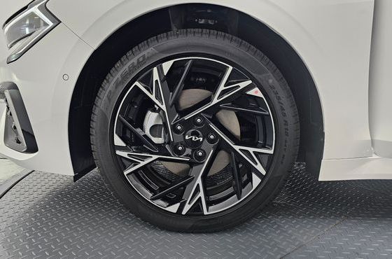 Kia K5 2.0 Signature — пробег 33 км — фото 5 из 5