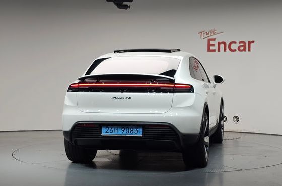 Porsche Macan 4S — пробег 10 528 км — фото 4 из 5