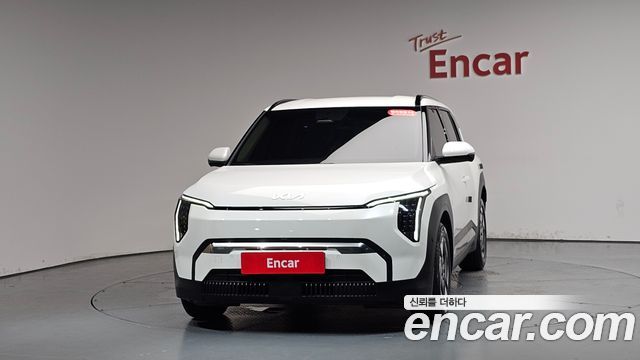 Kia EV3 из Кореи Encar