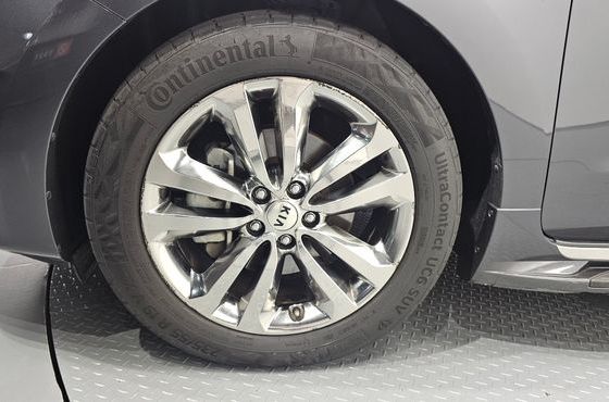 Kia Carnival 9-seater Prestige — пробег 72 839 км — фото 5 из 5