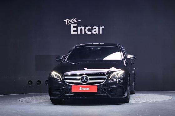 Mercedes-Benz E-Class E350 4MATIC AMG Line — пробег 101 652 км — фото 3 из 5