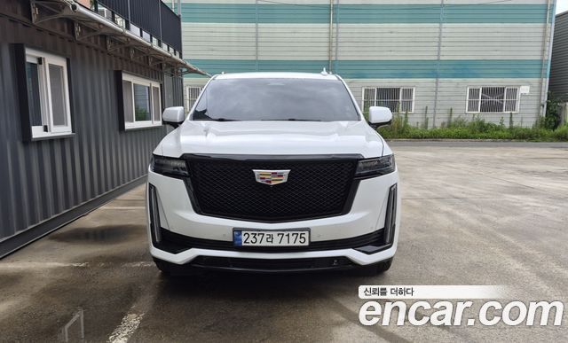 Cadillac Escalade 6.2 Sports Platinum — пробег 48 000 км — фото 1 из 5