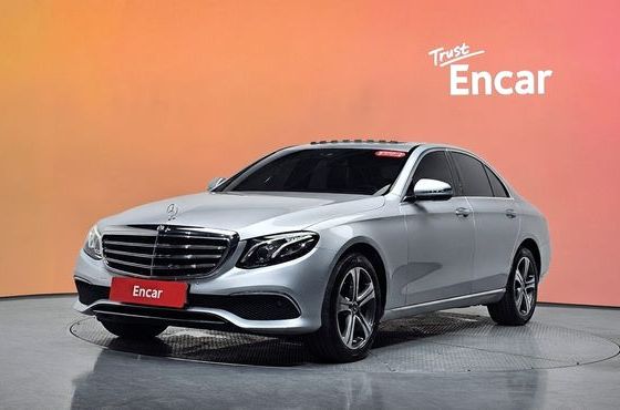 Mercedes-Benz E-Class E220d 4MATIC Exclusive — пробег 80 145 км — фото 1 из 5