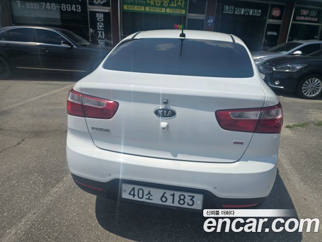 Kia pride 1.6 GDI Sedan Luxury — пробег 95 543 км — фото 4 из 5