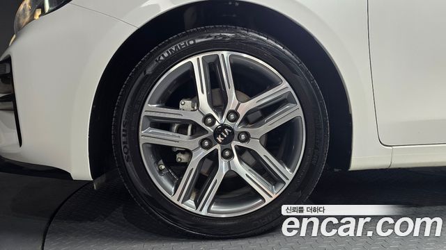 Kia K3 из Кореи Encar