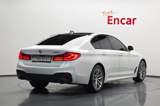 BMW 5-Series 530i M Sport Package Plus — пробег 78 073 км — фото 2 из 5