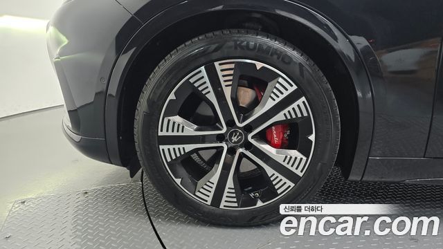 Maserati Grecale из Кореи Encar