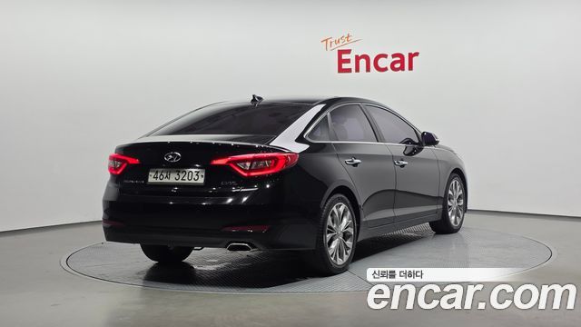 Hyundai Sonata 2.0 Premium — пробег 163 814 км — фото 2 из 5