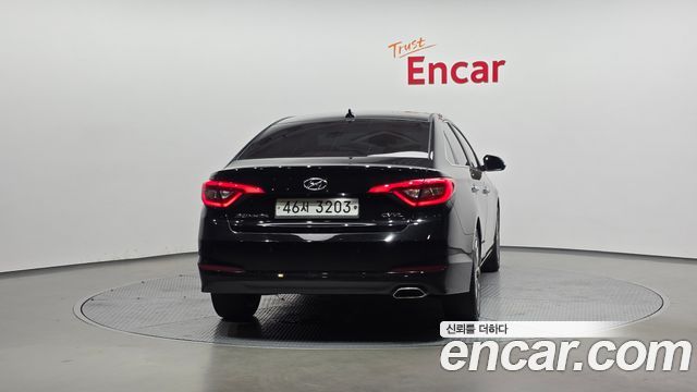 Hyundai Sonata 2.0 Premium — пробег 163 814 км — фото 4 из 5