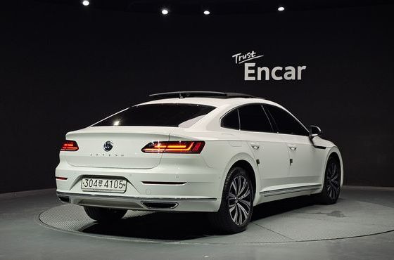 Volkswagen Arteon 2.0 TDI Premium — пробег 74 600 км — фото 2 из 5