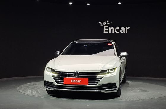 Volkswagen Arteon 2.0 TDI Premium — пробег 74 600 км — фото 3 из 5