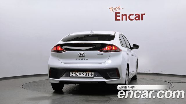 Hyundai Ioniq из Кореи Encar