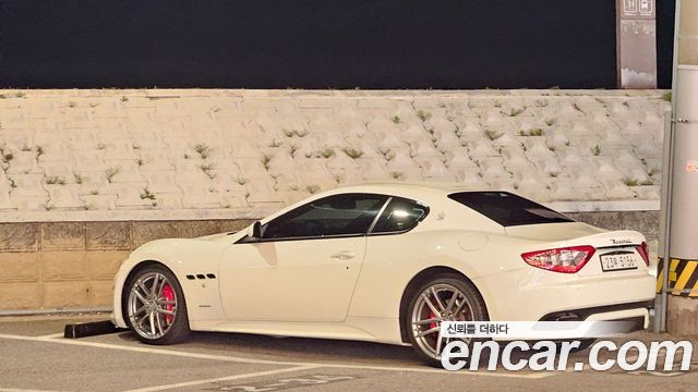 Maserati GranTurismo из Кореи Encar
