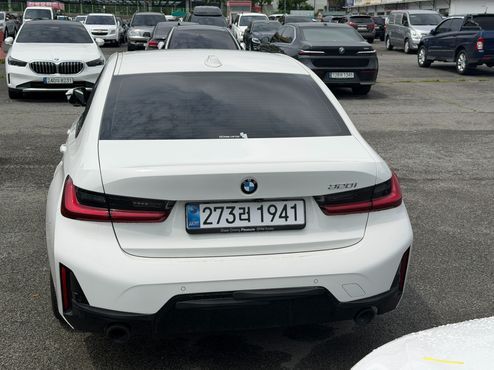BMW 3-Series 320i M Sport — пробег 18 400 км — фото 4 из 5
