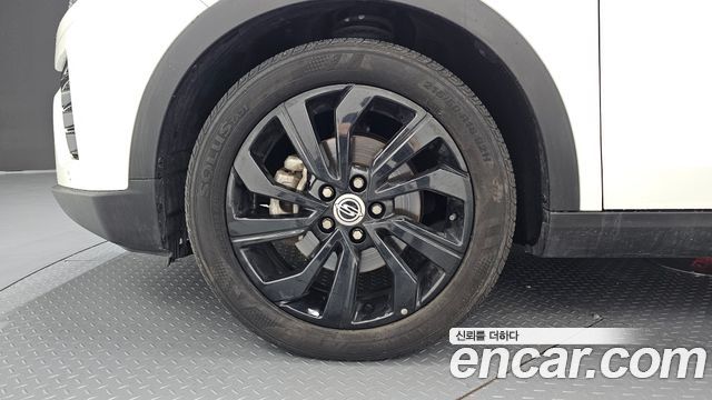 Ssangyong TIBOLI из Кореи Encar