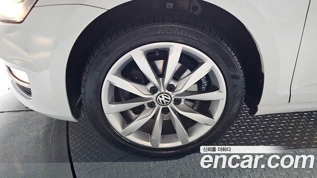 Volkswagen Golf из Кореи Encar