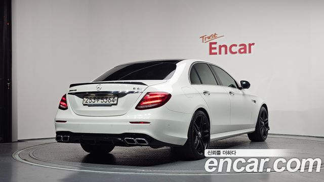 Mercedes-Benz E-Class из Кореи Encar