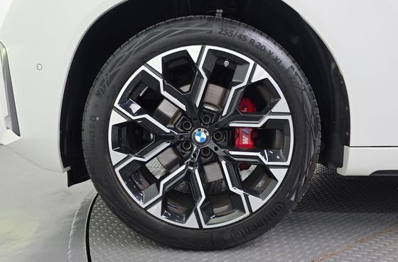 BMW X3 xDrive 20 M Sport Pro — пробег 25 228 км — фото 5 из 5