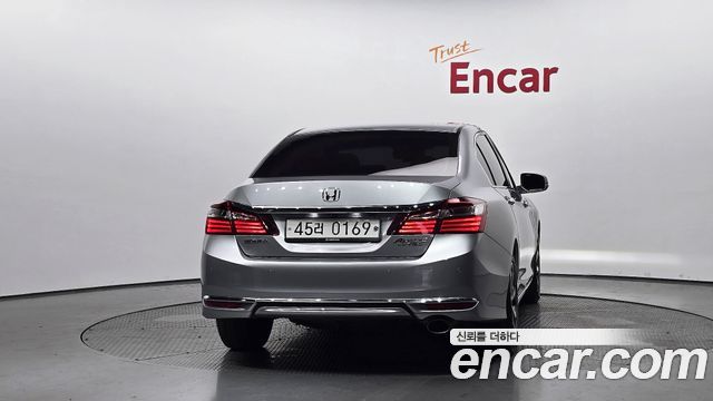 Honda Accord из Кореи Encar