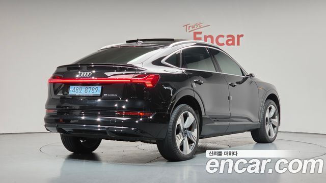 Audi e-tron из Кореи Encar