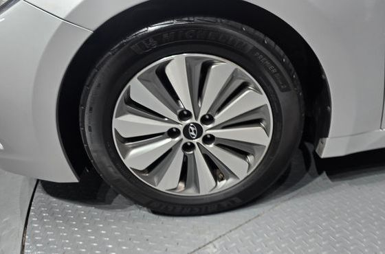 Hyundai Grandeur Premium — пробег 215 334 км — фото 5 из 5