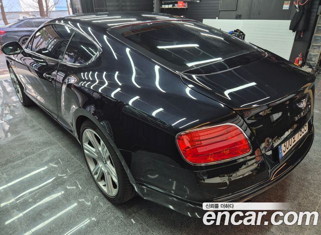 Bentley Continental 4.0 GT — пробег 58 900 км — фото 4 из 5
