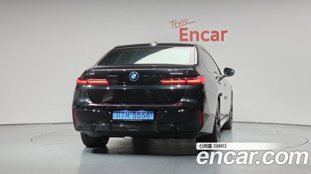 BMW i7 xDrive 60 M sport — пробег 40 264 км — фото 4 из 5