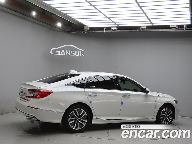 Honda Accord 2.0 Hybrid Touring — пробег 114 099 км — фото 4 из 5