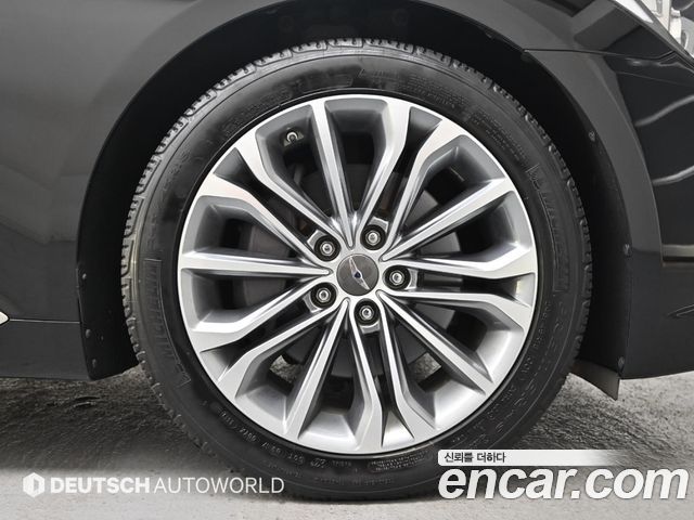 Hyundai Genesis из Кореи Encar