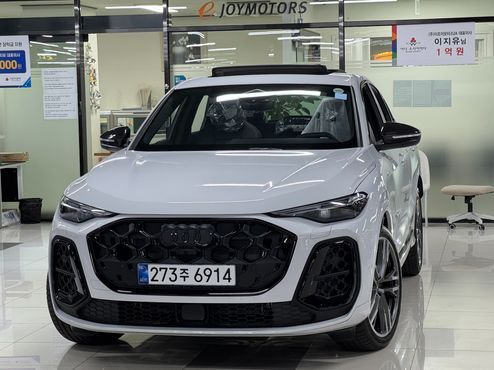 Audi Q5 45 TFSI Quattro S Line Black Edition Sport Back — пробег 24 км — фото 1 из 5