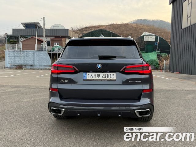 BMW X5 xDrive 30d M Sport — пробег 103 000 км — фото 4 из 5