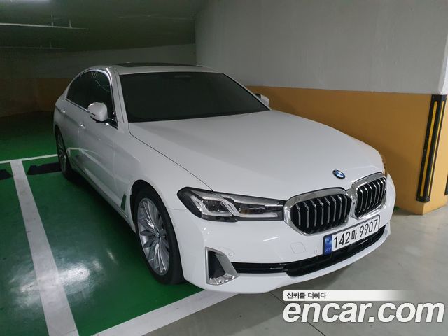 BMW 5-Series 530i xDrive Luxury — пробег 21 900 км — фото 3 из 5