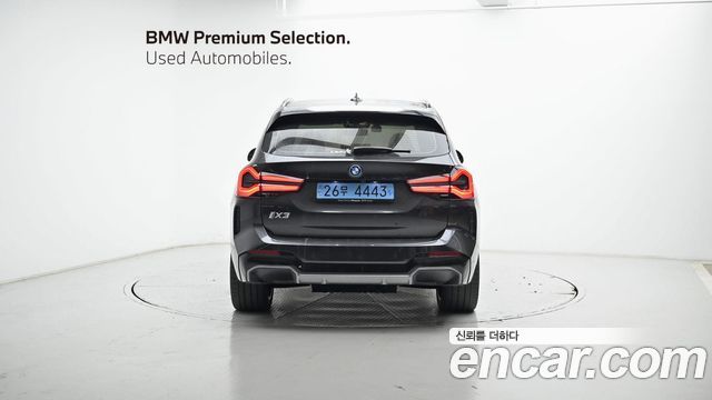 BMW iX3 M Sports — пробег 21 000 км — фото 4 из 5