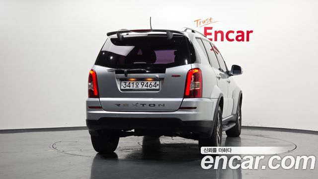 Ssangyong Rexton 2.2 4WD RX7 Prestige — пробег 89 064 км — фото 4 из 5