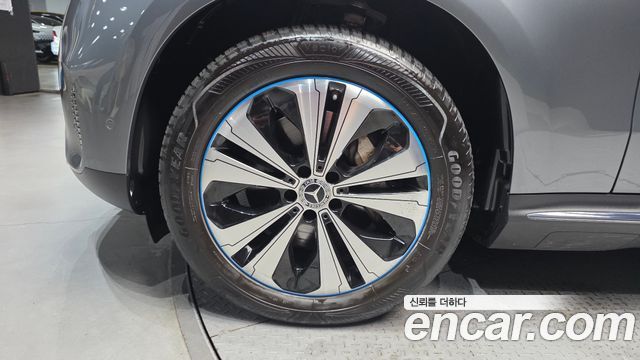 Mercedes-Benz EQC из Кореи Encar