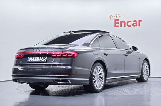 Audi A8 55 TFSI Quattro LWB — пробег 90 268 км — фото 2 из 5