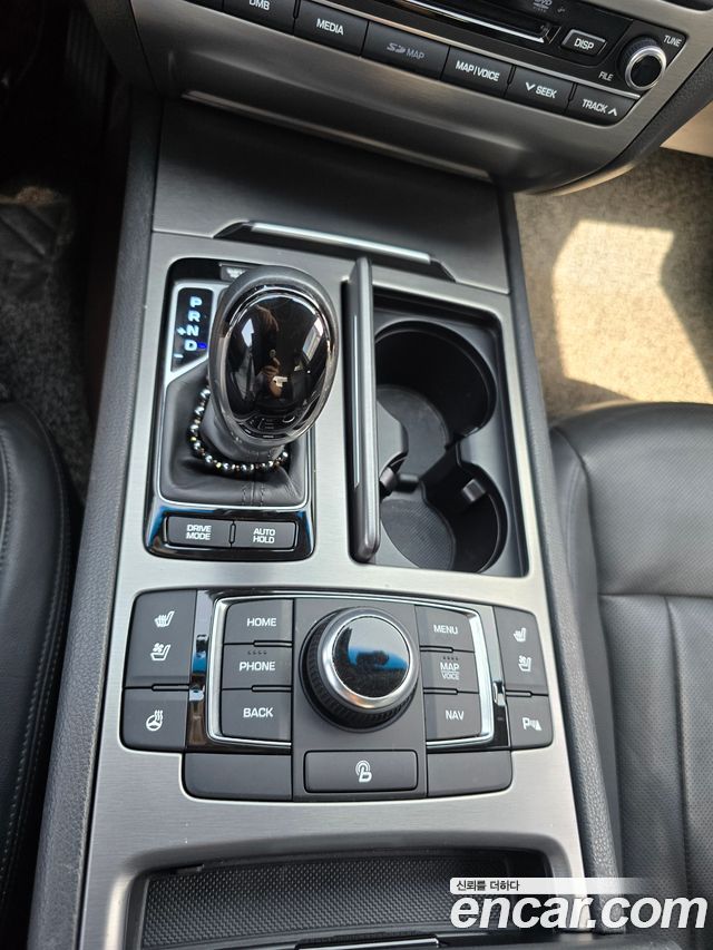 Hyundai Genesis из Кореи Encar
