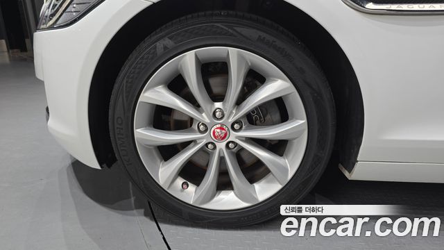 Jaguar XF из Кореи Encar