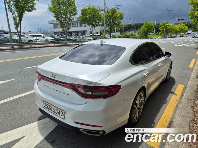 Hyundai Grandeur 3.0 Premium — пробег 136 591 км — фото 3 из 5