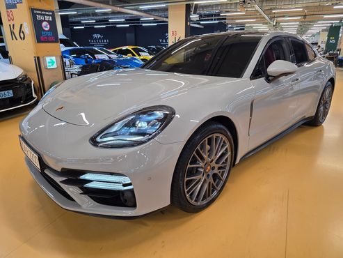 Porsche Panamera 2.9 AWD Platinum Edition — пробег 36 500 км — фото 2 из 5