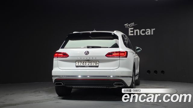 Volkswagen Touareg из Кореи Encar
