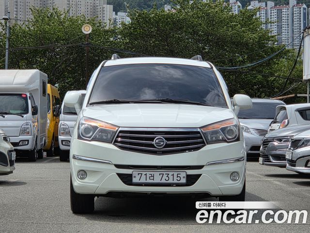 Ssangyong KORANDO 2WD GT 11-seater — пробег 166 253 км — фото 2 из 5