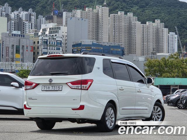 Ssangyong KORANDO 2WD GT 11-seater — пробег 166 253 км — фото 3 из 5