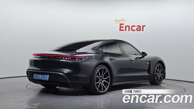 Porsche Taycan из Кореи Encar