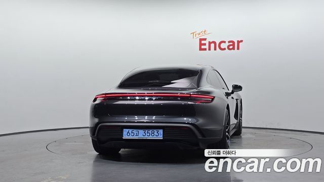Porsche Taycan из Кореи Encar