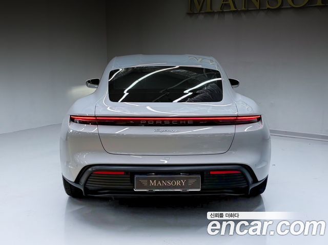 Porsche Taycan из Кореи Encar