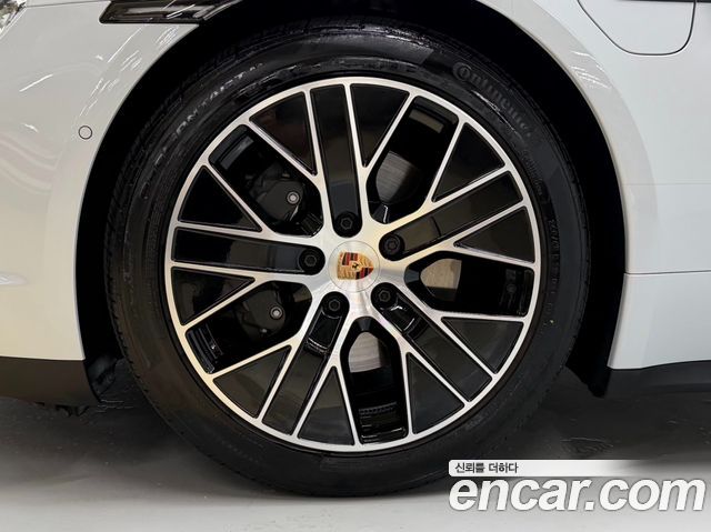 Porsche Taycan из Кореи Encar
