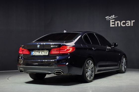 BMW 5-Series 530d M Sport Package — пробег 175 491 км — фото 2 из 5