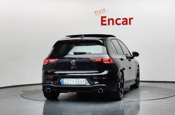 Volkswagen Golf 2.0 GTI — пробег 17 039 км — фото 4 из 5